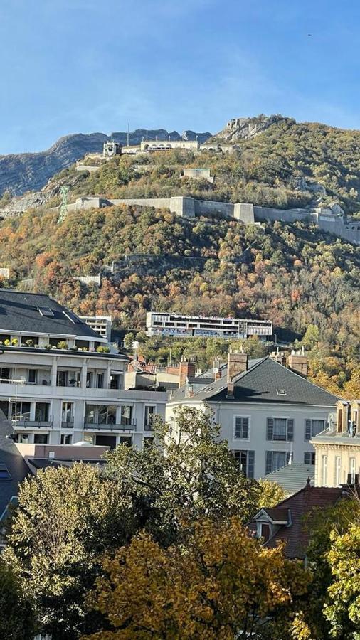 Cosy And Calm In Grenoble City Heart With Free And Large Parking Q-Park Chavant ภายนอก รูปภาพ