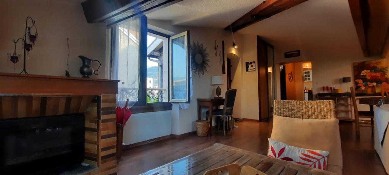 Cosy And Calm In Grenoble City Heart With Free And Large Parking Q-Park Chavant ภายนอก รูปภาพ