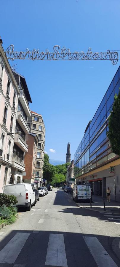 Cosy And Calm In Grenoble City Heart With Free And Large Parking Q-Park Chavant ภายนอก รูปภาพ